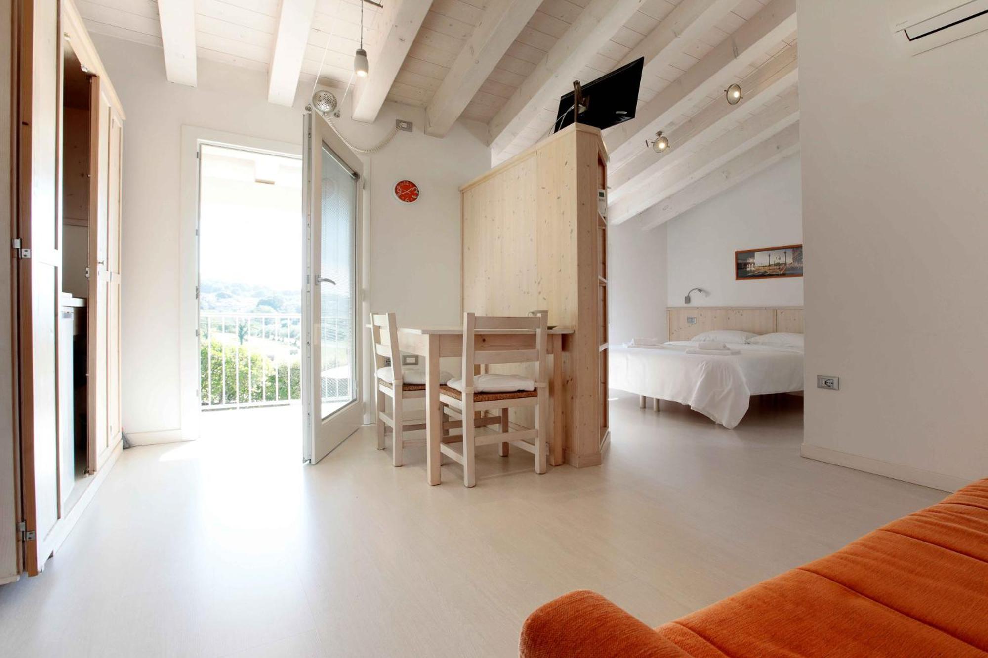 Residence Gonda&Giuliano Borso del Grappa Εξωτερικό φωτογραφία
